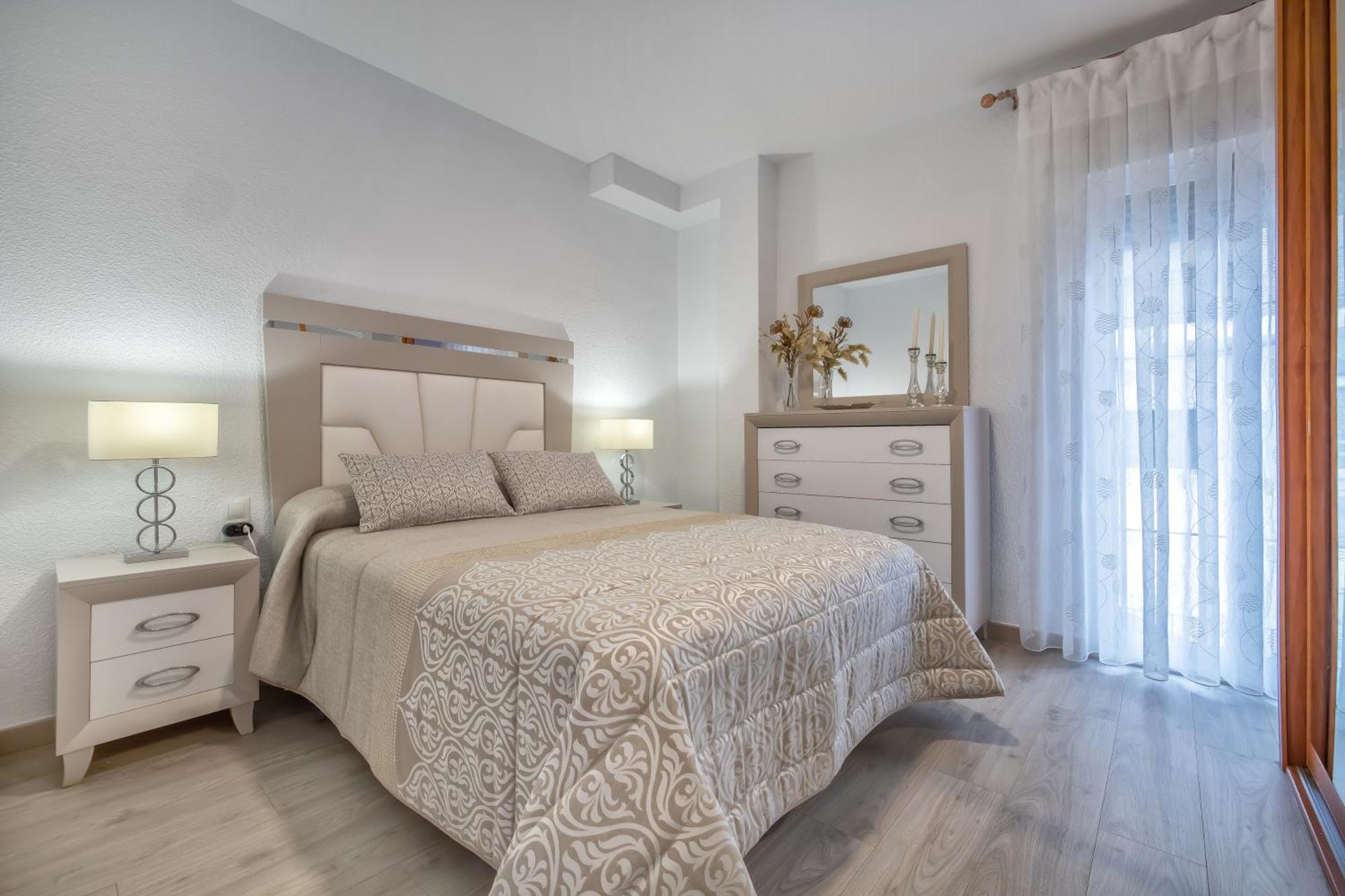 Apto Vallellano Junto Al Casco Historico & Parking Incluido Cordoue